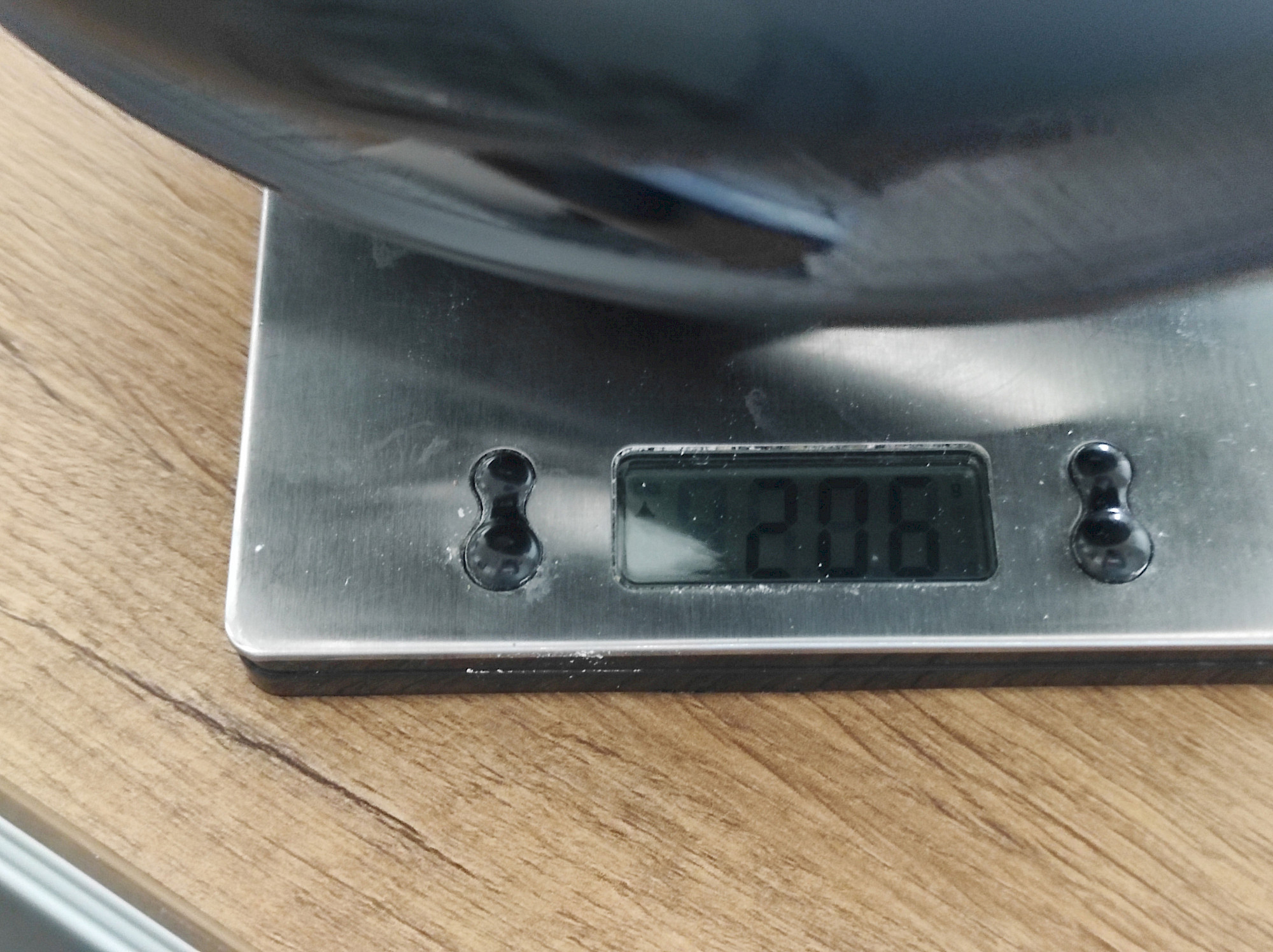 ABUS AirBreaker – Gewicht auf der Waage