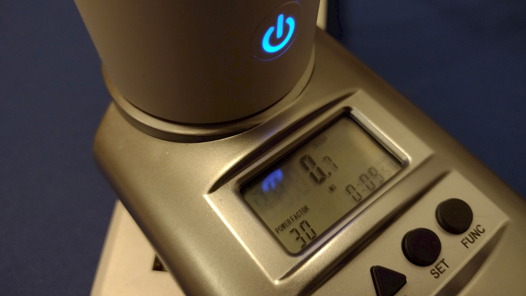 Eigenverbrauch im aktiven Betrieb: 0,7 Watt