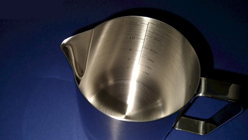 Arendo Milchkännchen Messskala innen