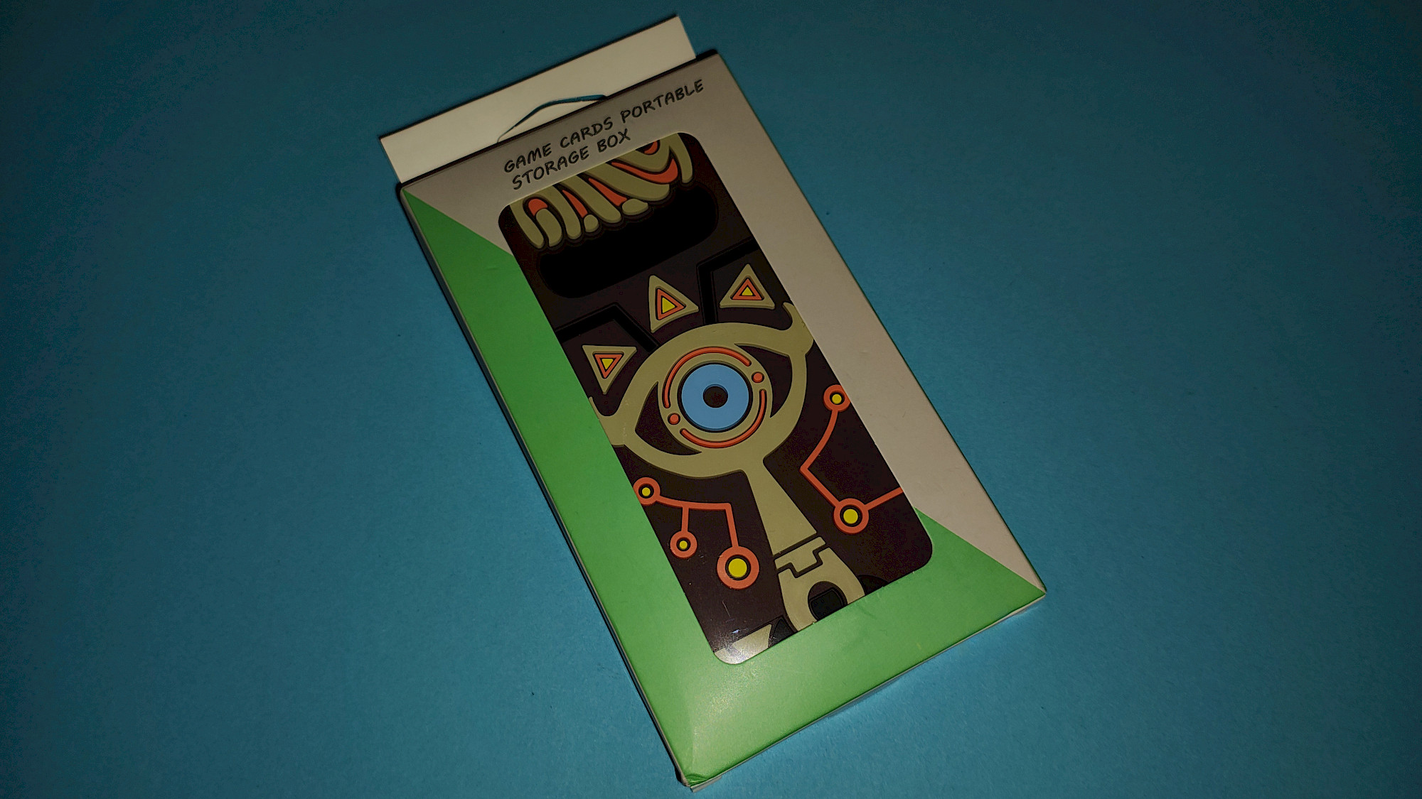 BAYINBROOK Game Card Case geöffnet mit Spielkarten-Slots