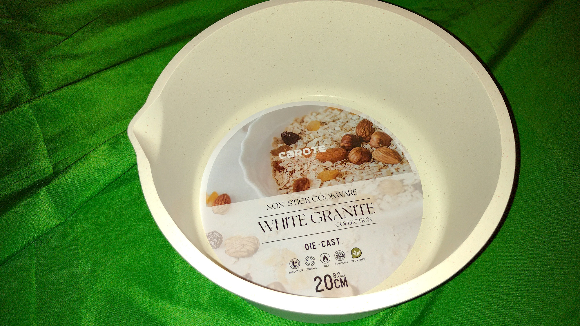 Reinigung der CAROTE Pfanne nach dem Kochen