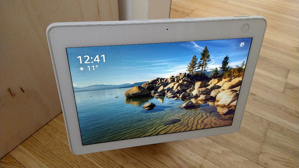 Amazon Echo Show 10 (3. Generation) im Test 2026