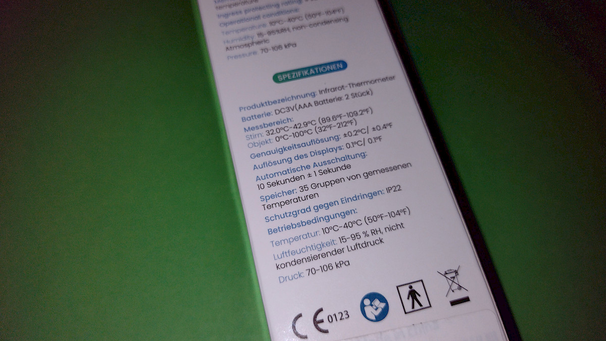 Femometer Fieberthermometer – Lieferumfang mit Tasche und Zubehör