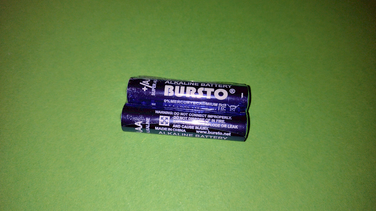 Femometer Fieberthermometer bei der kontaktlosen Messung