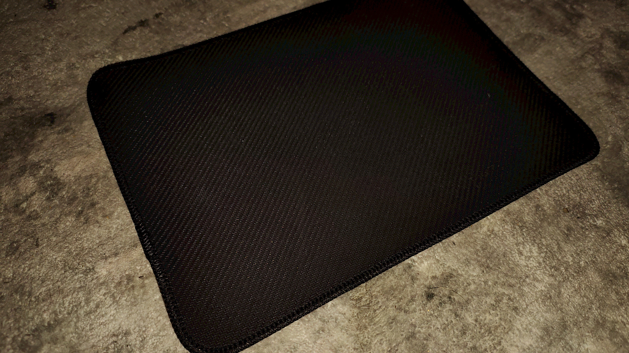 GOMIN Mauspad Oberfläche und vernähte Kanten