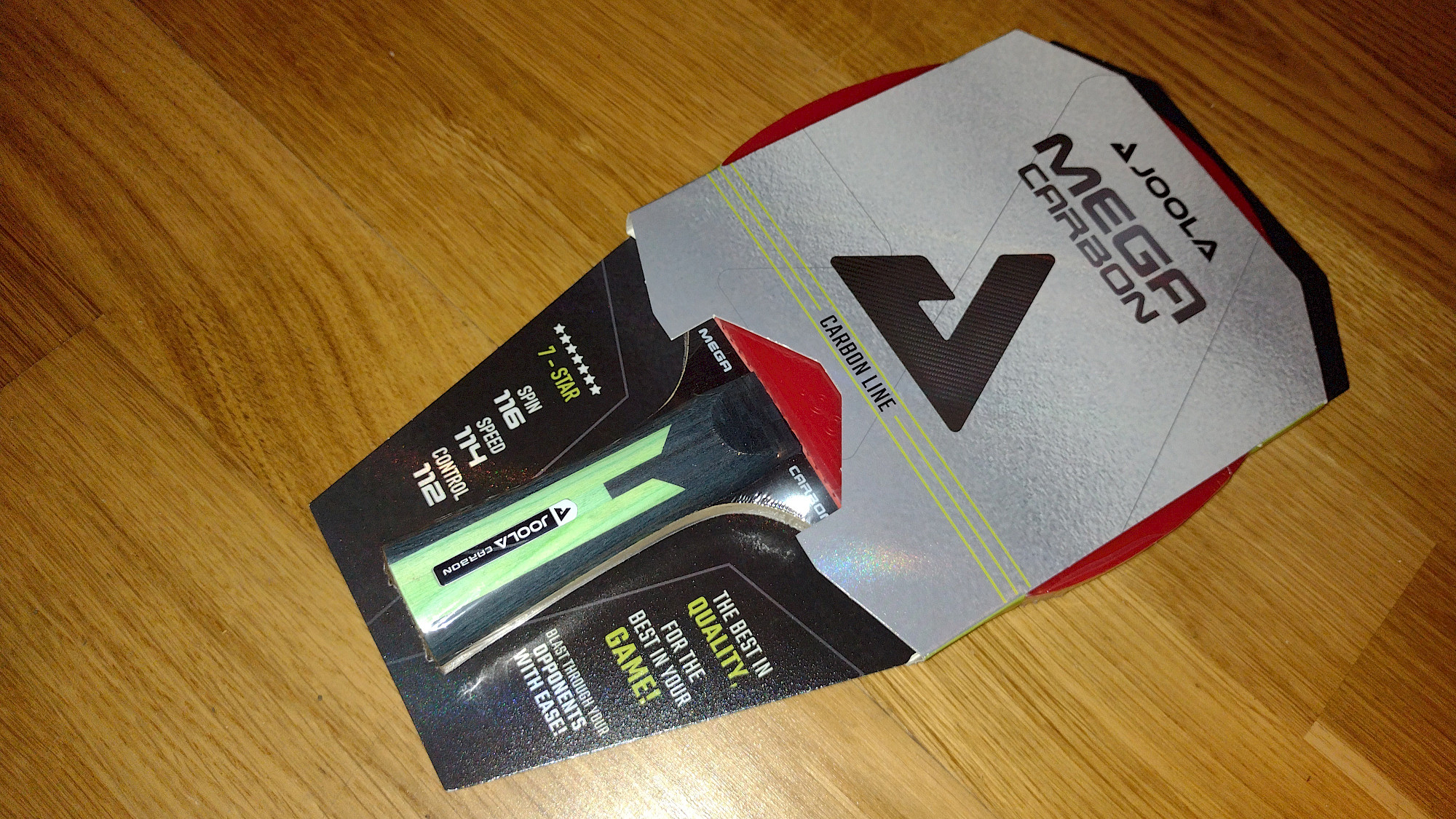 JOOLA MEGA CARBON UPP Wettkampfbelag Nahaufnahme