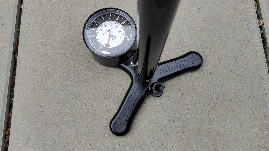 Lezyne Classic Floor Drive Standluftpumpe im Test 2026