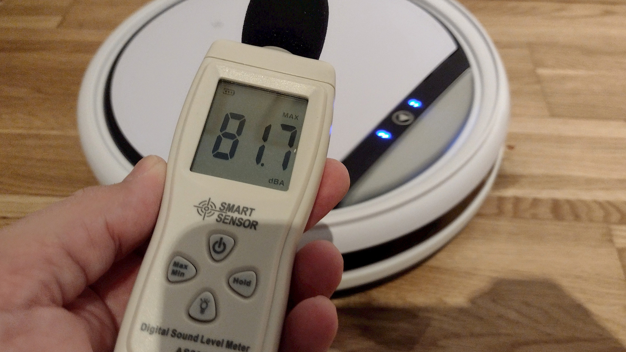 MEDION MD 19511 – Lautstärkemessung im Saugtest