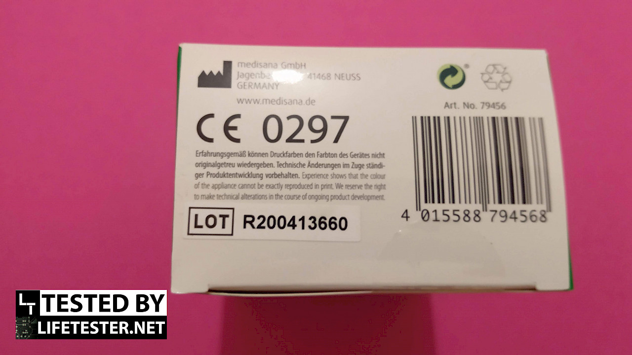 OLED-Display des Medisana PM 100 mit SpO2-Anzeige