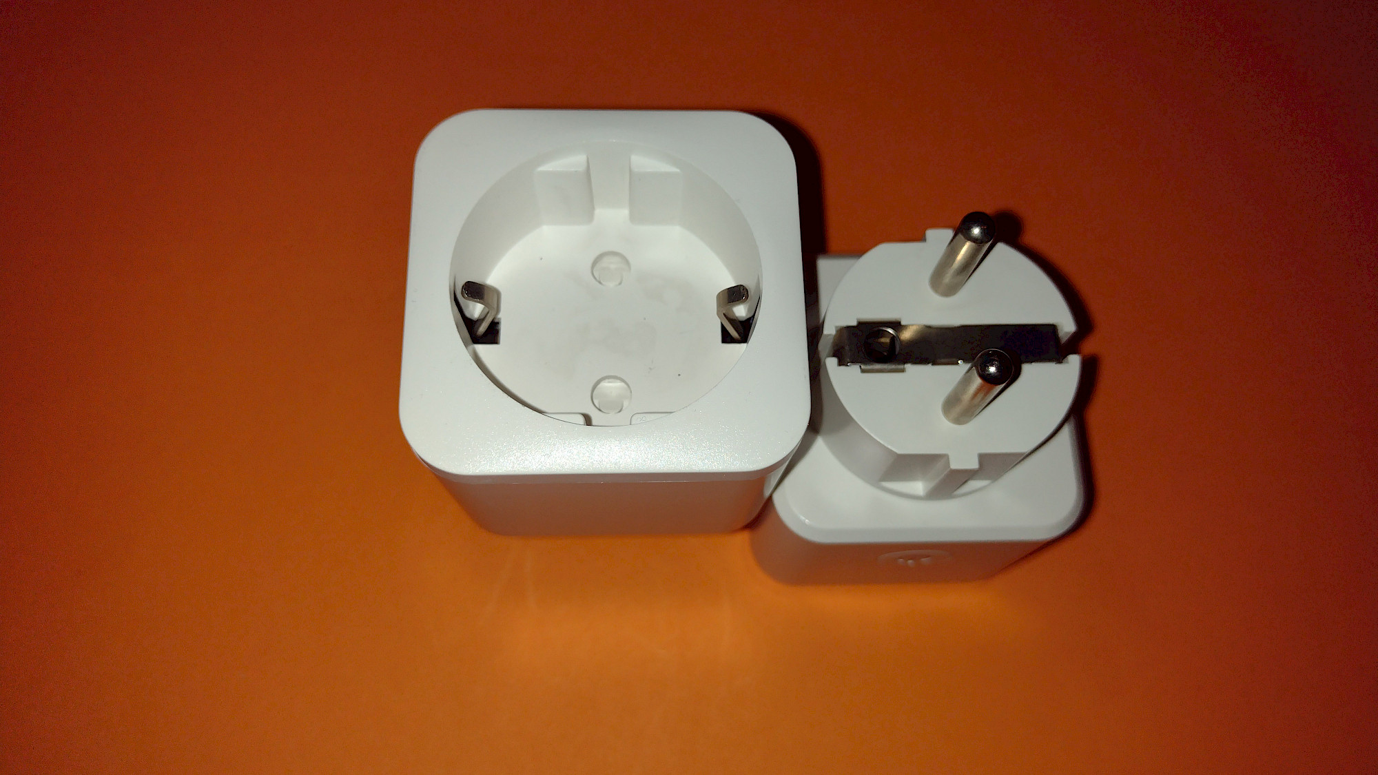 Porik SP12 – Ober- und Unterseite der Steckdose