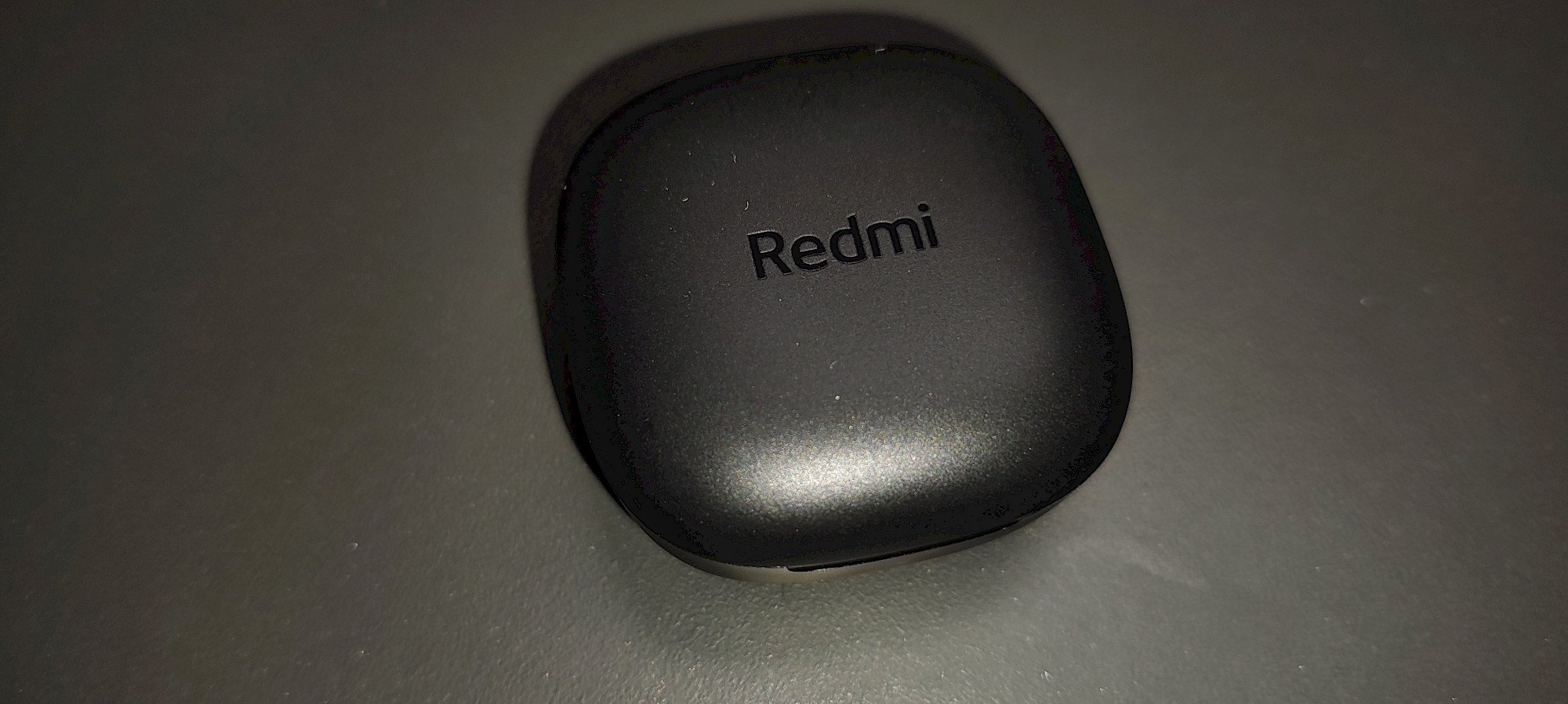 Redmi Buds 6 Play – Ladecase geöffnet