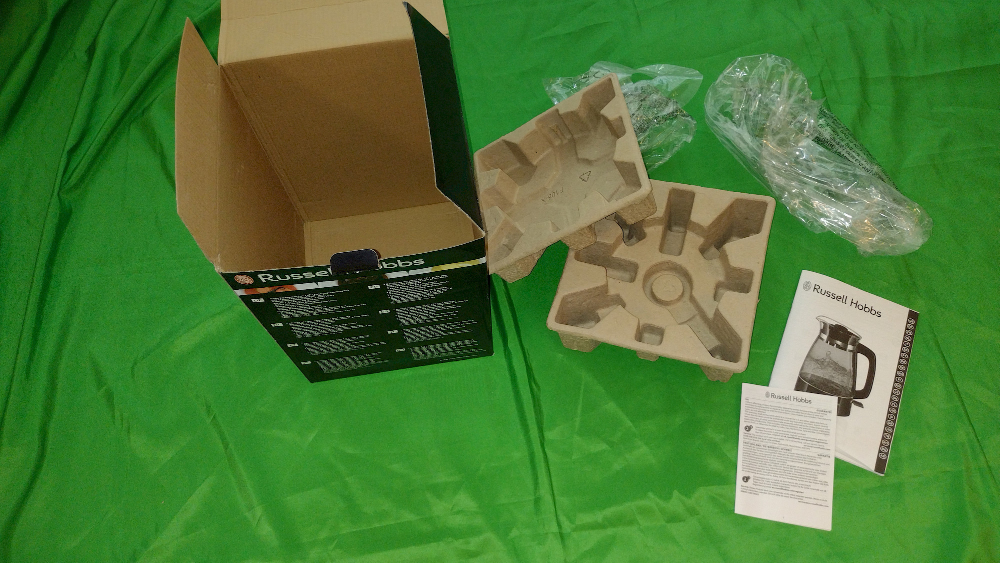 Russell Hobbs Glas-Wasserkocher – Blaue LED-Beleuchtung