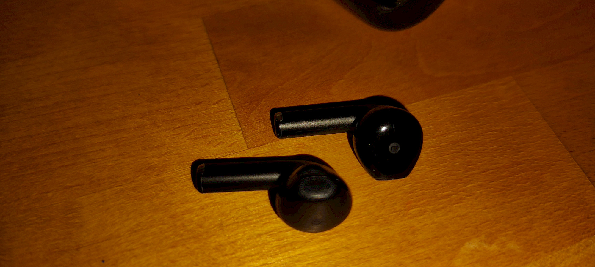 Nahaufnahme der Soundcore K20i Ohrhörer