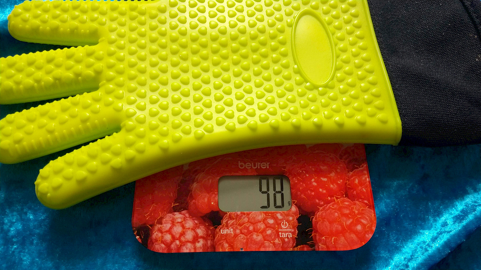 Silikonnoppen der VOYAGE Ofenhandschuhe für rutschfesten Griff